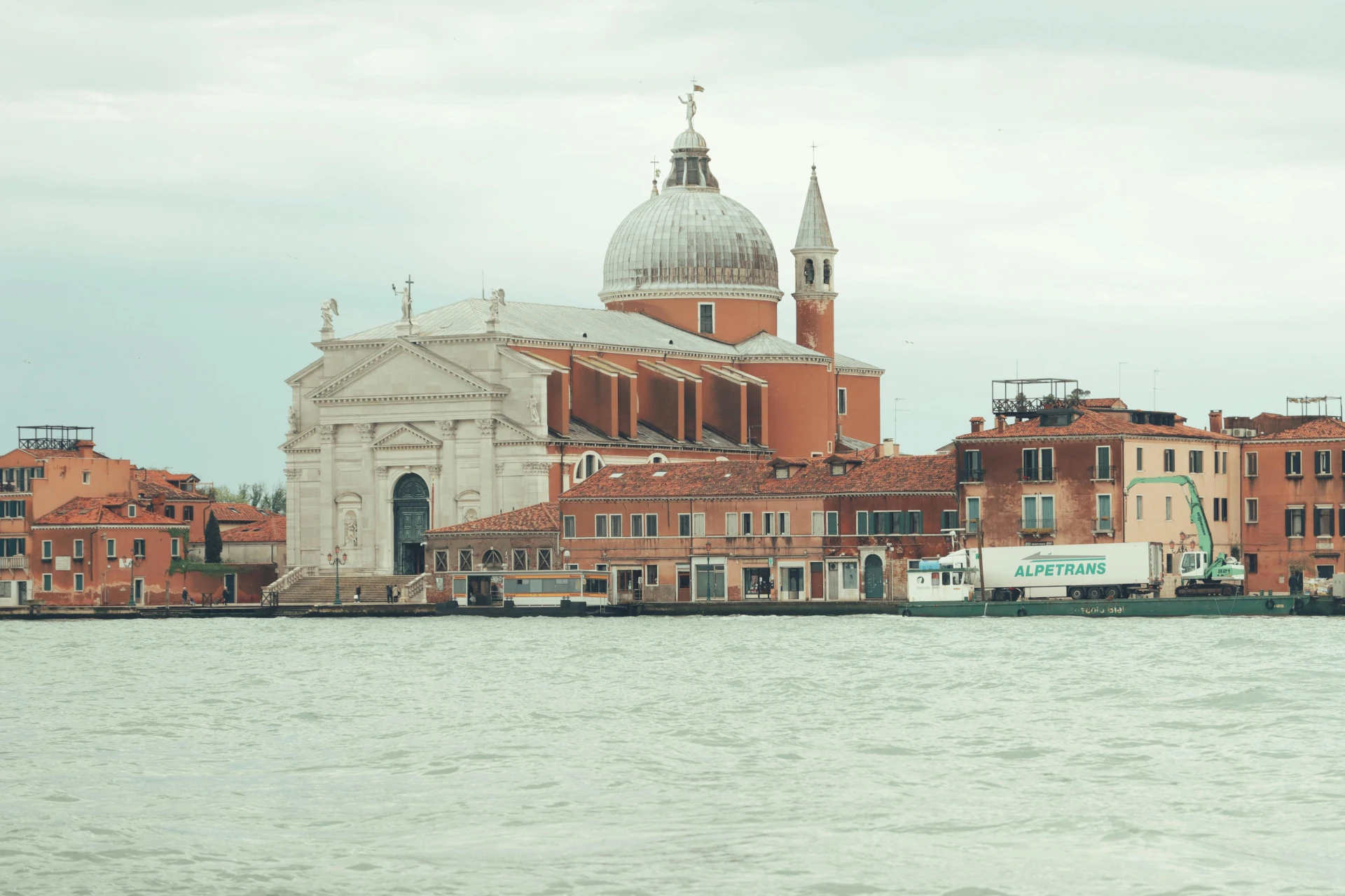 Hotels-in-Venice-Giudecca4